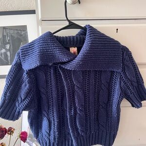 Navy Cable-Knit Short-Sleeve Sweater with Fold Collar